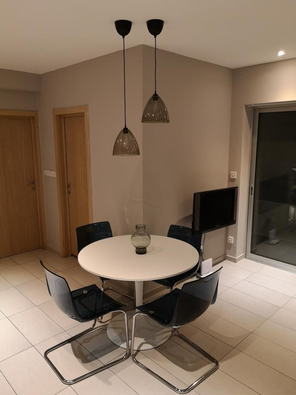 Beachfront Amazing New Apartment 레메소스 외부 사진