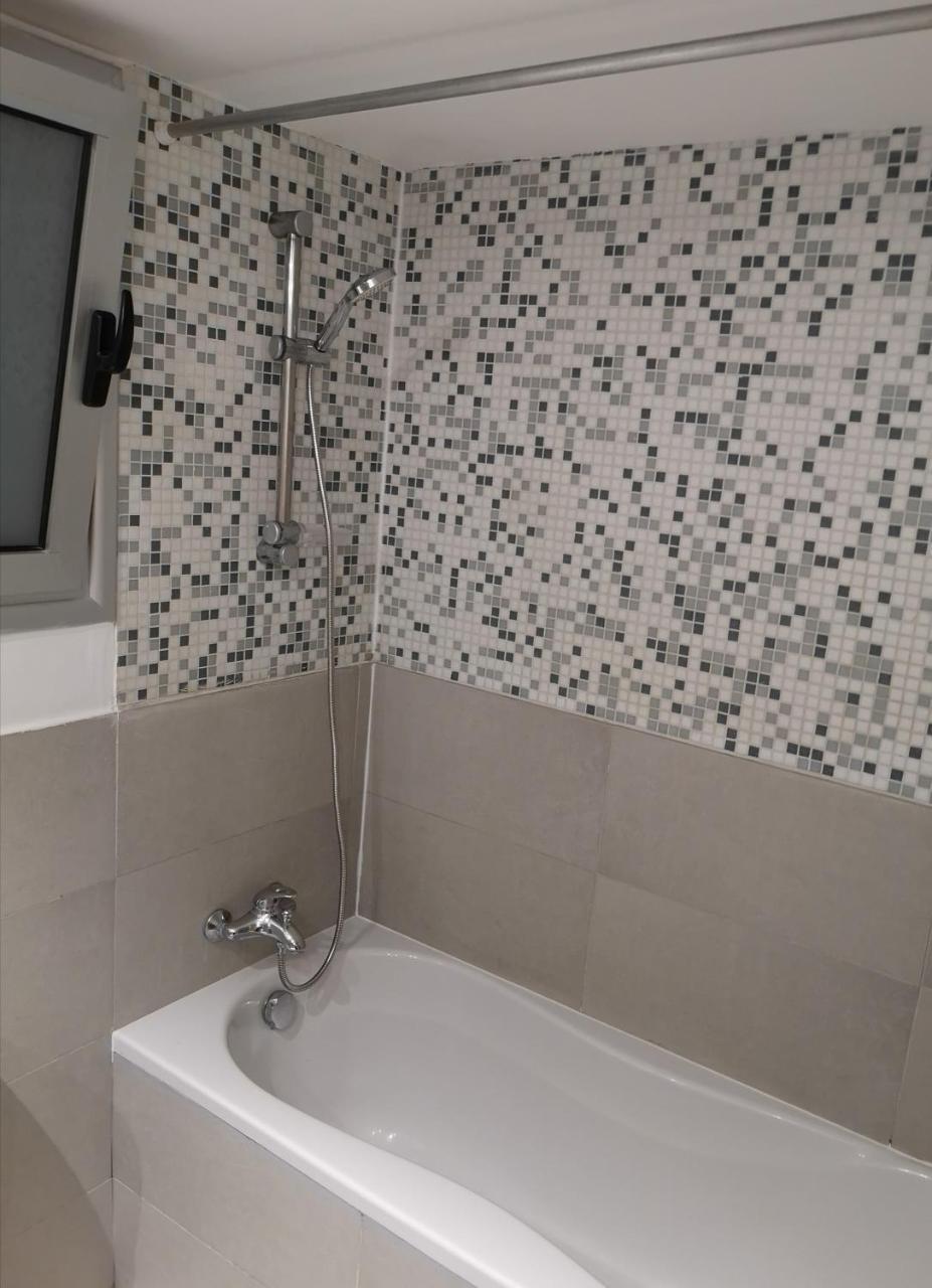 Beachfront Amazing New Apartment 레메소스 외부 사진